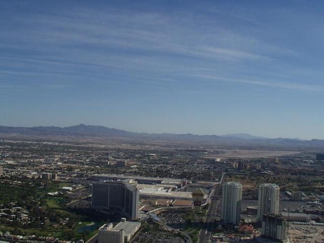 View-from-Stratosphere2